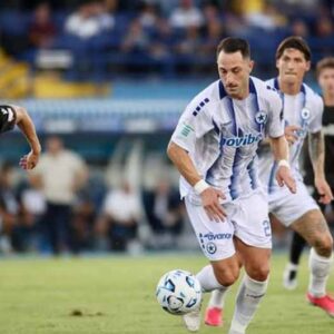 Ατρόμητος – Καλαμάτα 1-1: Δεν λύγισε η «Μαύρη Θύελλα» και με 10 παίχτες πήρε το βαθμό