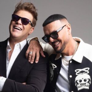 Χρήστος Χολίδης-NIVO: Στα backstage της φωτογράφισης αφίσας πριν την πρεμιέρα τους στο «Bodega» (εικόνες+βίντεο)