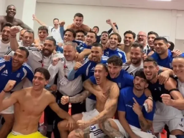 Οι ξέφερνοι πανηγυρισμοί στα αποδυτήρια μετά το θρίαμβο της Εθνικής επί της Γερμανίας – Βίντεο