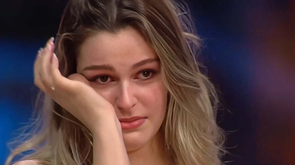 GNTM: Ξέσπασε σε κλάματα διαγωνιζόμενη μετά τα σχόλια για τη σιλουέτα της –  «Θα μπορούσες να είσαι στην κατηγορία light plus size;», της είπε η Μαγγίρα – Βίντεο