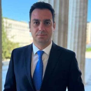 Κουλκουδίνας: «Όποιος δεν αντέχει να πληρώνει για καύσιμα να χρησιμοποιεί τα μέσα μεταφοράς», είπε ο βουλευτής της ΝΔ και προκάλεσε αντιδράσεις (βίντεο)
