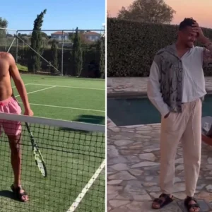 Ο Καραλής έκανε vlog: «Κάλεσα τους φίλους μου να δουν το χωριό μου» – Οι καλοκαιρινές διακοπές του Μανόλο (βίντεο)