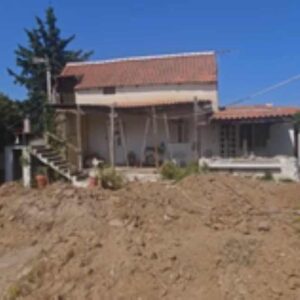 Μαραθώνας: Βρέθηκε η σορός της ηλικιωμένης – Εντοπίστηκε τυλιγμένη σε σεντόνια σε αποθήκη του σπιτιού (βίντεο)