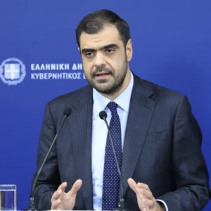 Μαρινάκης: Στις 30 Σεπτεμβρίου τα μέτρα για τα καύσιμα, στις 14 Οκτωβρίου για το πετρέλαιο θέρμανσης