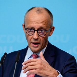 Μερτς: Καταστροφή το αποτέλεσμα στο Μεκλεμβούργο, υπόσχεται να προχωρήσει σε μεταρρυθμίσεις και δεν παραιτείται