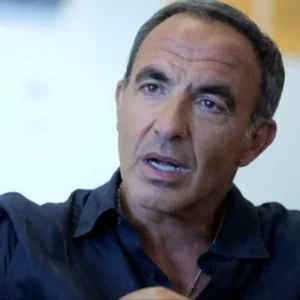 Νίκος Αλιάγας: Η ωραιότερη φωτογραφία μου ήταν η πιο σκληρή – Είναι η φωτογραφία του πατέρα μου την ώρα της κηδείας (βίντεο)