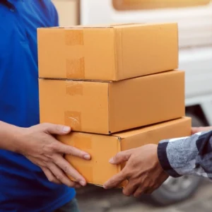 Τέλος τα μετρητά στις πληρωμές των courier – Υποχρεωτικά με κάρτα ή άλλο ηλεκτρονικό μέσο η παράδοση των προϊόντων