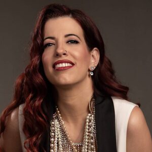 Eleni Alexandris: «The voice» and «The face» that sounds familiar