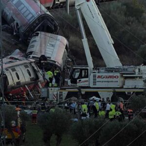 Ισπανία: Τριήμερο πένθος για τη σιδηροδρομική τραγωδία με τους 68 νεκρούς – Τρία ηχητικά ντοκουμέντα και τα μοιραία λάθη
