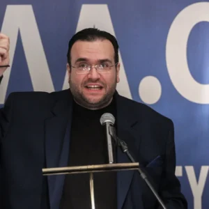 Δεσμεύεται η κινητή και ακίνητη περιουσία του Φίλιππου Καμπούρη και του κόμματος «ΛΑΟΣ» με εντολή της Αρχής για το Ξέπλυμα Μαύρου Χρήματος