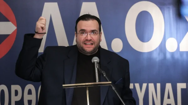 Δεσμεύεται η κινητή και ακίνητη περιουσία του Φίλιππου Καμπούρη και του κόμματος «ΛΑΟΣ» με εντολή της Αρχής για το Ξέπλυμα Μαύρου Χρήματος