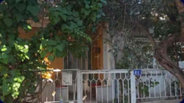 Μενίδι: Μαρτυρικός ο θάνατος της 89χρονης στο σπίτι της- Την χτύπησαν άγρια και την έπνιξαν, σύμφωνα με τον ιατροδικαστή