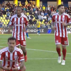 Παναιτωλικός – Ολυμπιακός 0-2: Οι Πειραιώτες πέρασαν από το Αγρίνιο και συνέχισαν το νικηφόρο σερί στη Super League