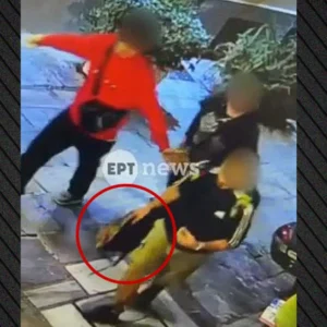 Βίντεο δείχνει τους τρεις κλέφτες να φεύγουν από την Πλάκα με  κομμάτι χαλκού, λίγες ώρες πριν τη φονική έκρηξη –  Απολογούνται τη Δευτέρα