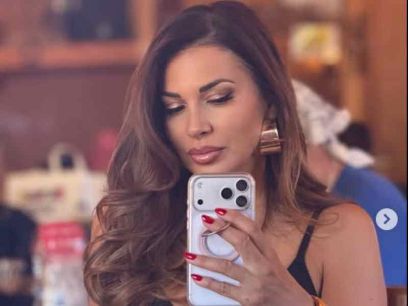 Ελένη Χατζίδου: Έπεσε θύμα απάτης – «Με κλέψανε κανονικότατα, με πιάσανε κορόιδο» (βίντεο)