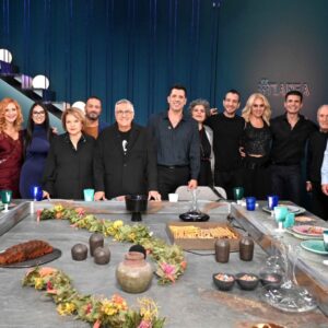ΕΡΤ1: #Παρέα με τον Γιώργο Κουβαρά – «Αφιέρωμα στον Μίκη Θεοδωράκη» – Σάββατο 31.10.2026, στις 21:00