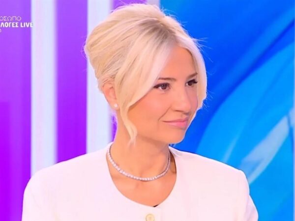 Φαίη Σκορδά: Αποκάλυψε on air ότι μετακόμισε στο νέο της σπίτι με τον Αλέξανδρο Αθανασιάδη – Βίντεο
